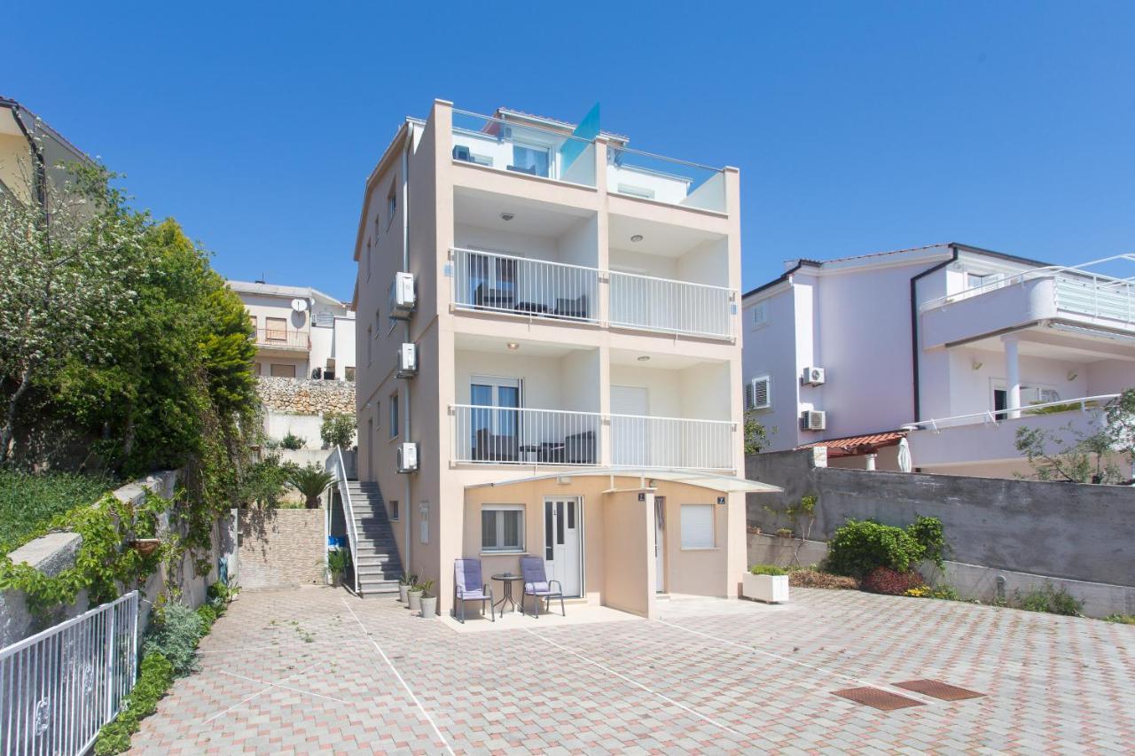 Apartments Bandic - 30 Meters To The Beach Trogir Exterior photo
